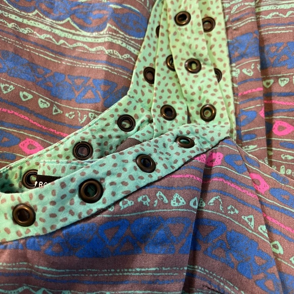 I HEART RONSON SUMMER PRINT DRESS PINK GRAY GREEN SIZE M MEDIUM RIVETS AZTEC - Picture 7 of 11